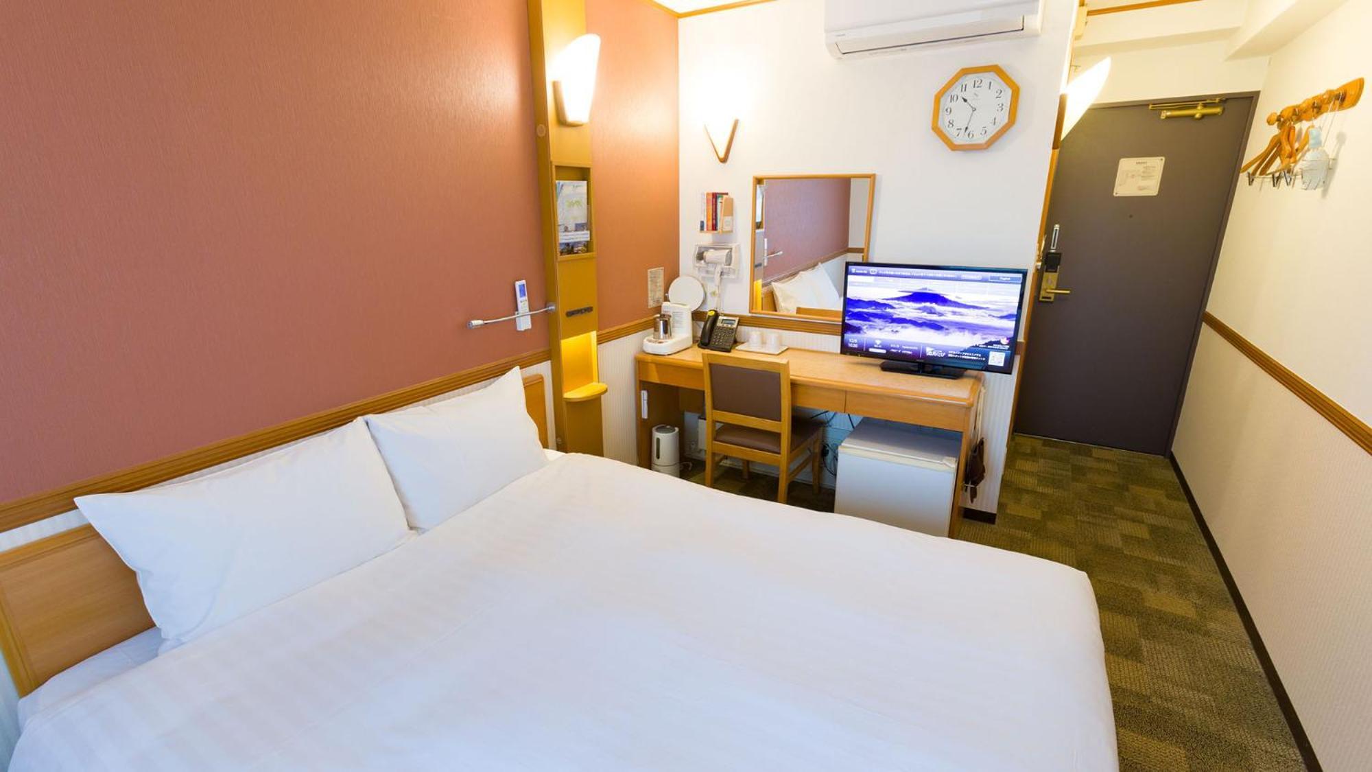 Toyoko Inn Okayama Eki Nishi Guchi Migi Szoba fotó