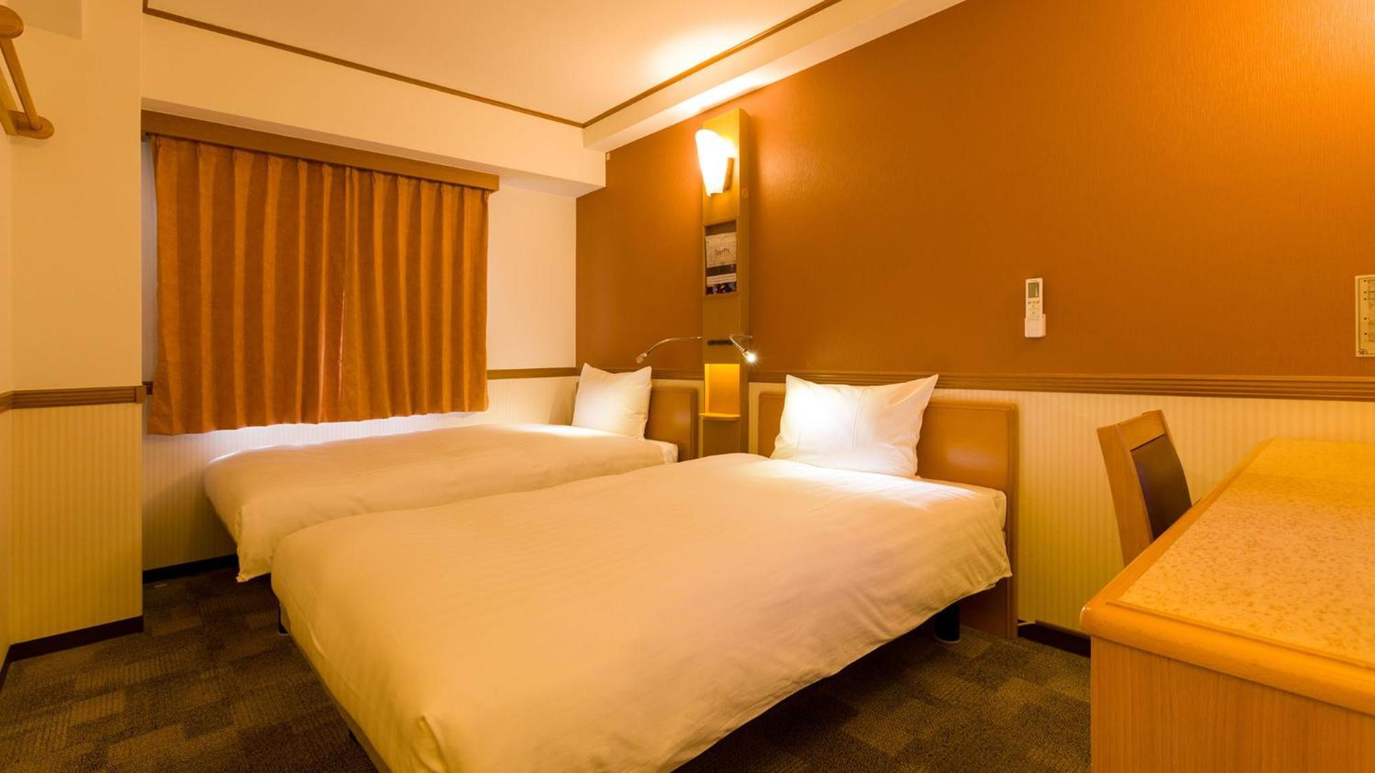 Toyoko Inn Okayama Eki Nishi Guchi Migi Szoba fotó