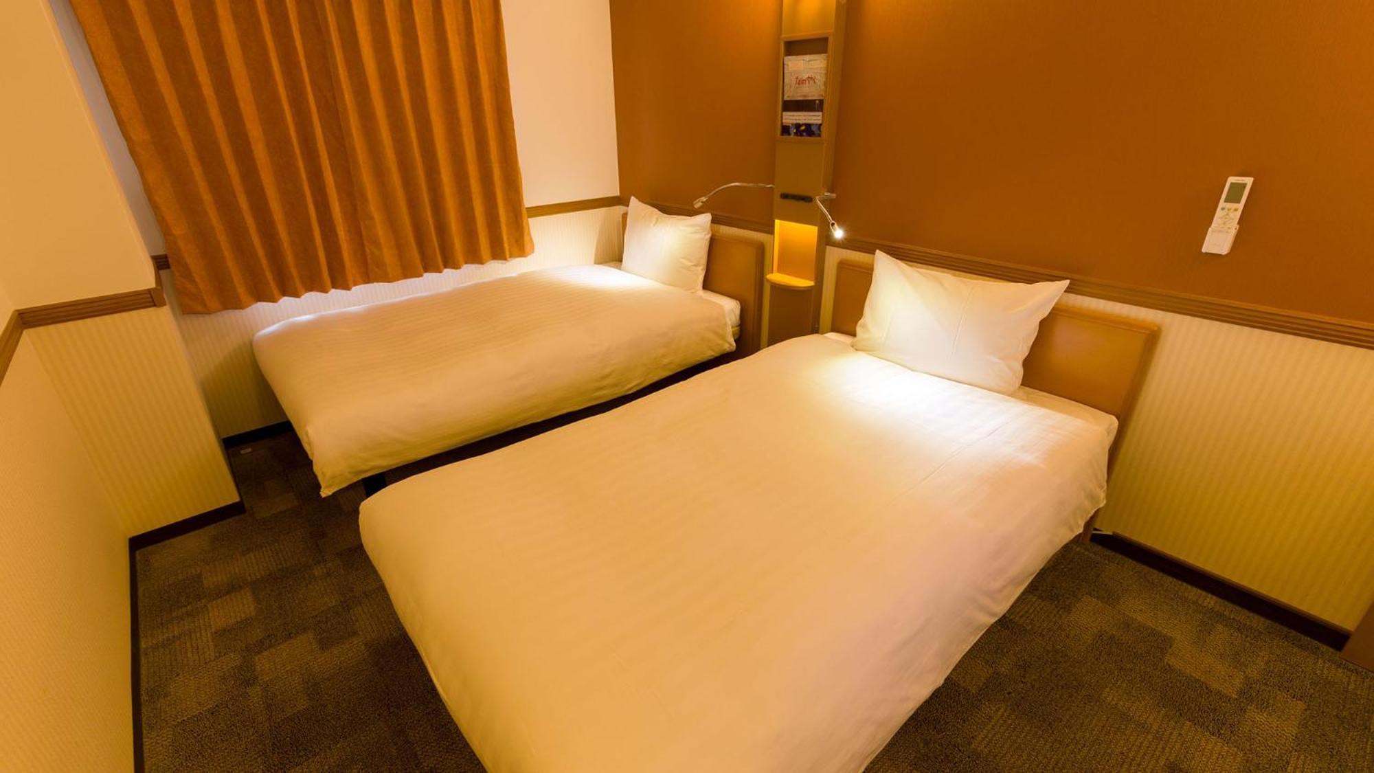 Toyoko Inn Okayama Eki Nishi Guchi Migi Szoba fotó