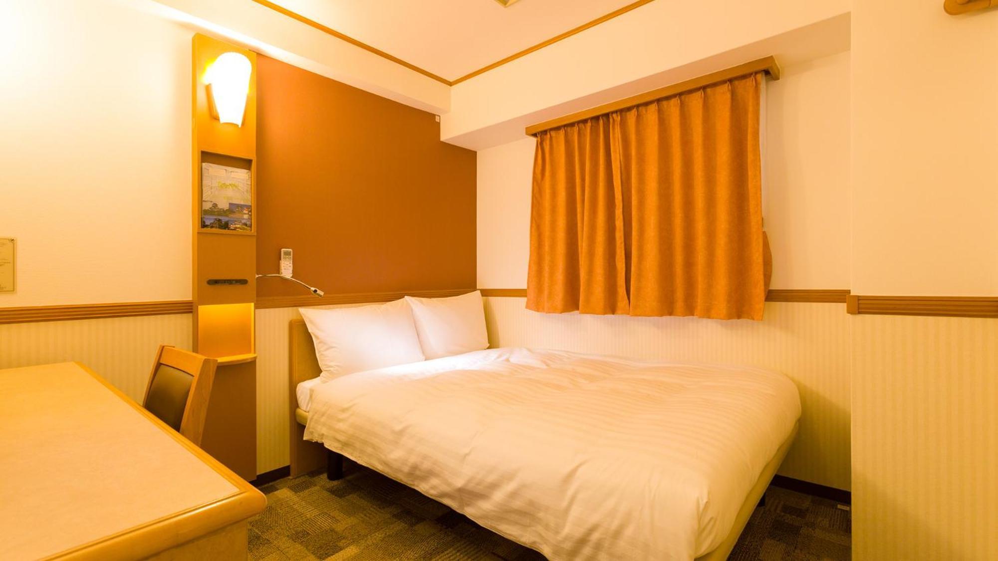 Toyoko Inn Okayama Eki Nishi Guchi Migi Szoba fotó