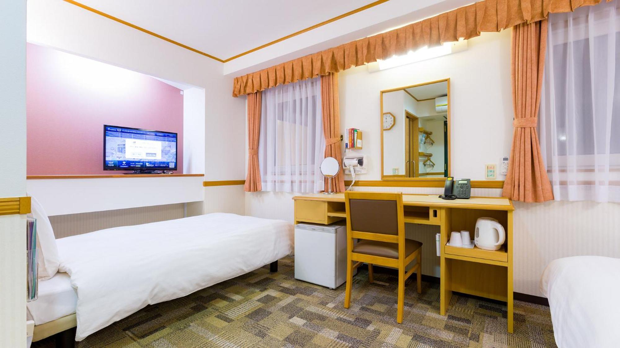 Toyoko Inn Okayama Eki Nishi Guchi Migi Szoba fotó